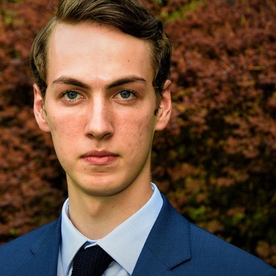 Profile picture of Lewis Thomas